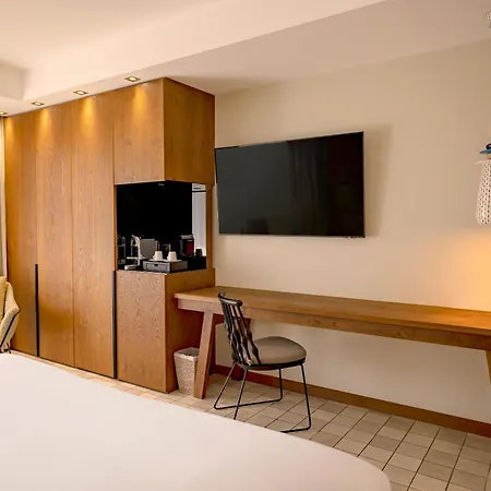 Kube Saint-tropez Hotel 5*