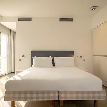 Kube Saint-tropez Otel 5*